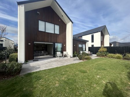 5 Youngberry Drive, Richmond, Tasman - Photo 2