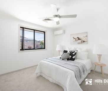 Chic Family Living with In-Law Facilities, Just Moments from Local ... - Photo 5