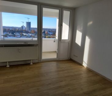 2-Zimmer-Wohnung mit hell gefliestem Duschbad // 10.OG Wohnung 2 - Photo 4