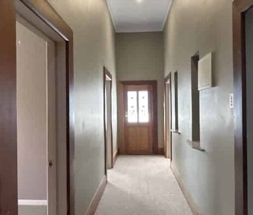 WEST END - 4 BEDROOMS - Photo 5