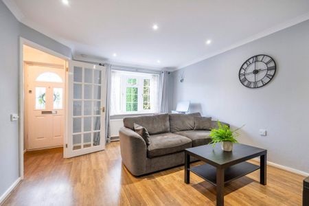 3 bedroom detached house to rent - Photo 5