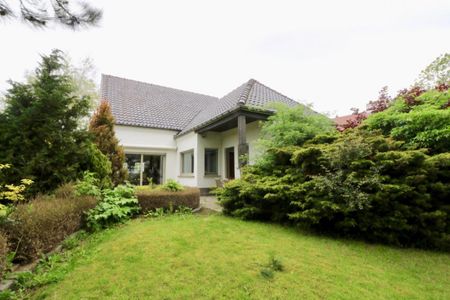 Charmante villa met 3 slpks, ondergrondse garage & tuin voor 1.025 EUR/mnd - Photo 5