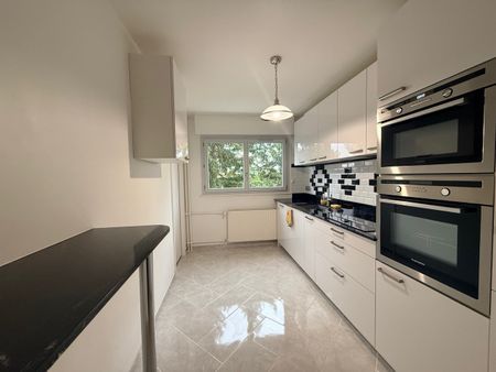 Location Appartement 3 pièces 74m² - Photo 5