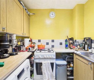 Hatfield Court, Calcot, Reading, Berkshire, RG31 - Photo 3