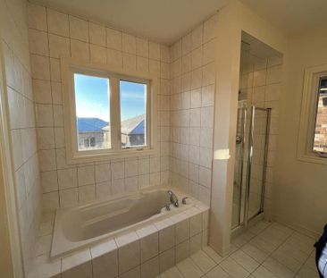 For Lease - 300 Skinner Road Unit# (Upper), Hamilton, Ontario - Photo 5