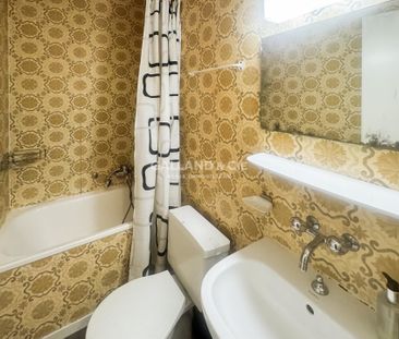 Studio au 3ème étage - Photo 3