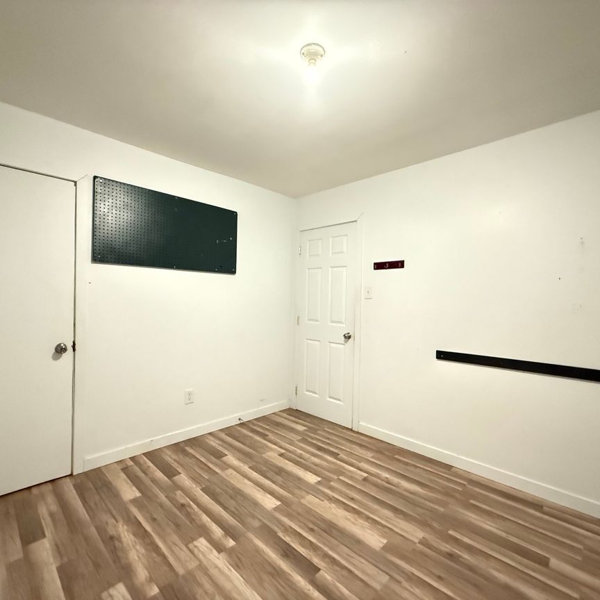 2420 Boul. Pie IX, Montréal (Mercier, QC H1V - Photo 1