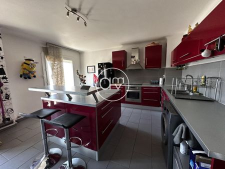 Location Appartement 3 pièces Meublé 63m² TOULON 83200 - Photo 4