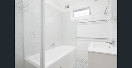 Renovated Coastal Charm - Photo 4