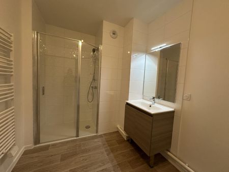Location Appartement 3 pièces 63m² CHARTRES 28000 - Photo 3
