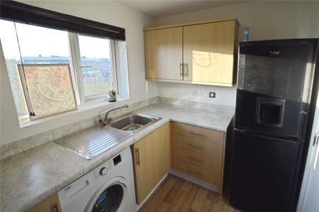 2 bedroom apartment to rent - Photo 5