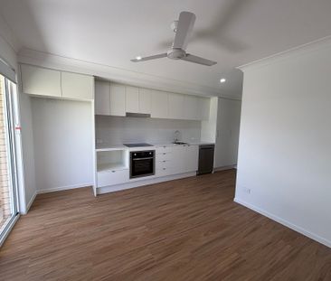 Your 2 bedroom nest in Deception Bay - Photo 5