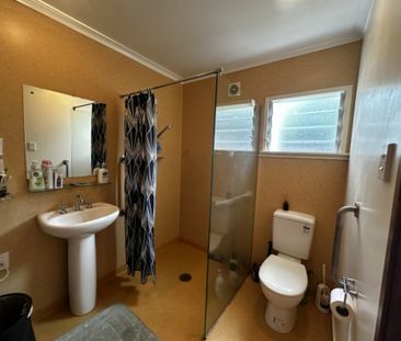 Sunny and cute! - Photo 1