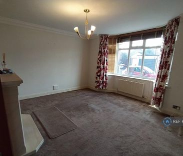 3 bedroom end of terrace house to rent - Photo 1