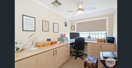 Spacious Family Home in the heart of Salamander Bay just 600m from Foreshore Drive Beach! - Photo 3