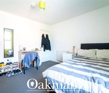 6 bedroom terraced house to rent - Photo 4