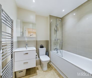 2 bedroom Apartment - Bessemer Road, Welwyn Garden City - Photo 6