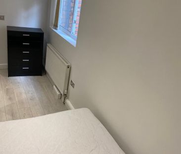 1 bedroom flat to rent - Photo 6