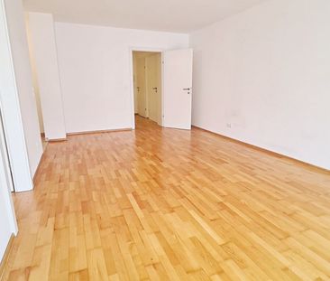 INNSTASSE, unbefristete 67 m2 Altbau, 2 Zimmer, Komplettküche, Wann... - Foto 2