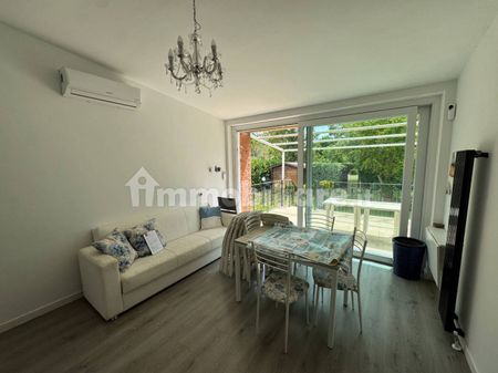 Villa unifamiliare via Tremiti 2, Latina Lido, Latina - Photo 2