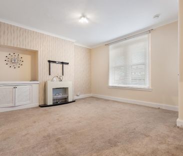 2 bedroom semi-detached house to rent - Photo 2