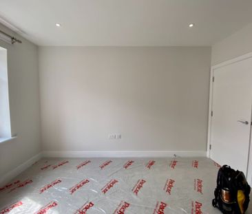 Emerald Avenue, Fleet, Hampshire, GU51 - Photo 4