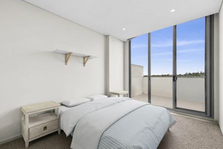 Bright & Sunny Apartment in Brookvale - Photo 2