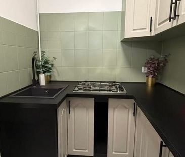 Dobrze skomunikowane. Jeszcze lepiej położone. - Photo 2