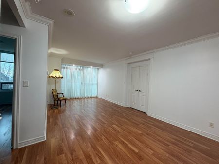 For Lease - 100 Promenade Circle Unit# 304, Vaughan, Ontario - Photo 2