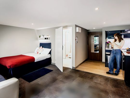 Sapphire Studio - Photo 1