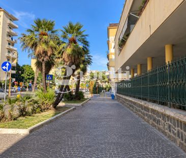 Appartamento in VIALE AUGUSTO 111, Napoli (NA) - Photo 4