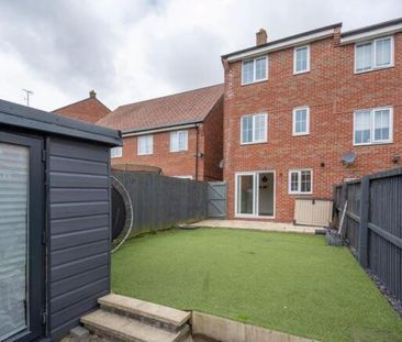 3 bedroom townhouse to rent - Photo 2