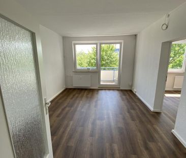 Helle 2-Zimmerwohnung mit Südbalkon - Foto 1