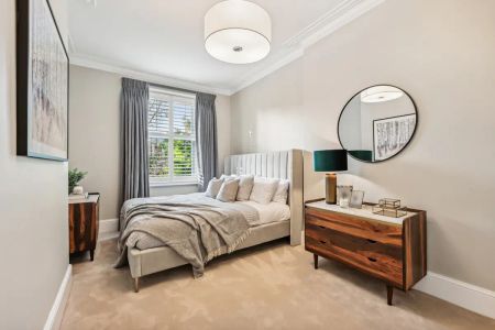 4 bedroom flat in South Kensington - Photo 4