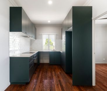 21 Bird Street, Bundamba QLD 4304 - House For Rent - $625 | Domain - Photo 3