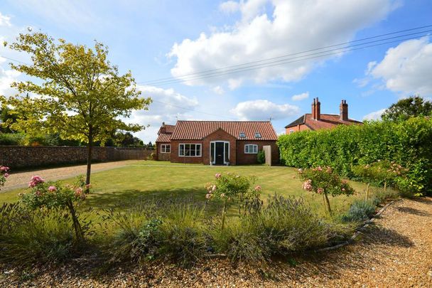 2 bedroom detached house to rent - Photo 1