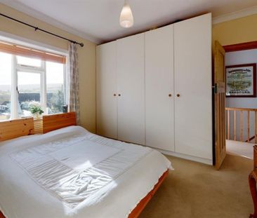 3 bedroom House To Let - Photo 6