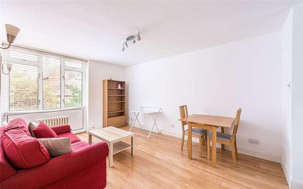 Churchill Gardens, London, SW1V - Photo 1