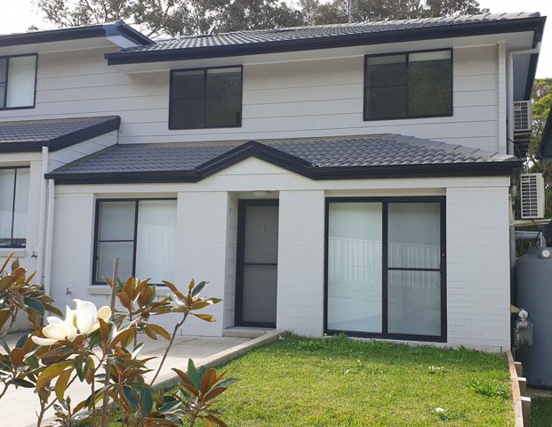 Rooms / 3-41A Stannett Street, Waratah West NSW 2298 - Photo 1