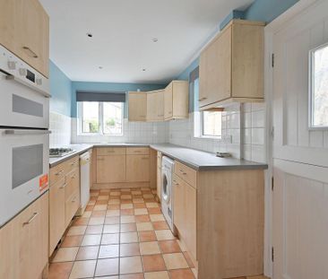 3 bedroom terraced house to rent - Photo 6