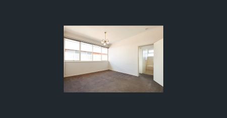 Sensational Location - Photo 2