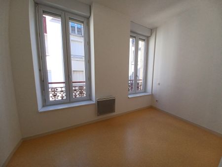 Location Appartement 4 pièces 108m² AGEN 47000 - Photo 5