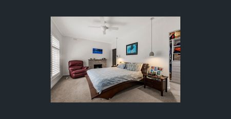 Family Entertainer in Central Locale! - Photo 4