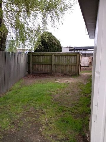 Charming 2BR Unit in Taupo - Photo 5