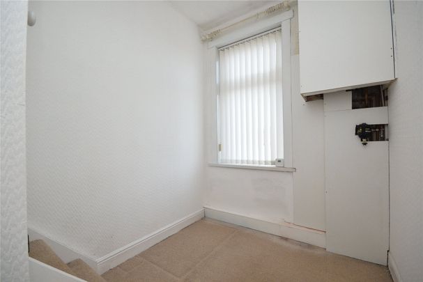 56, Longroyd Avenue, Leeds, West Yorkshire, LS11 5HA - Photo 1