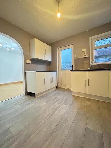 63 Thorndale Square, Carrickfergus, BT38 8JX - Photo 2