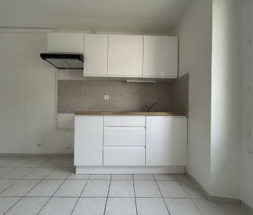 Location Appartement 3 pièces 57m² - Photo 4