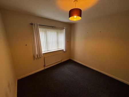 2 bedroom ground floor flat to rent - Photo 3