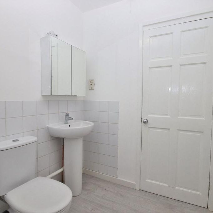 4 bedroom townhouse to rent - Photo 1