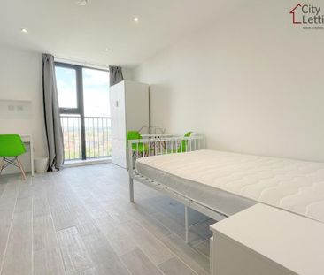 Studio to rent - Photo 1